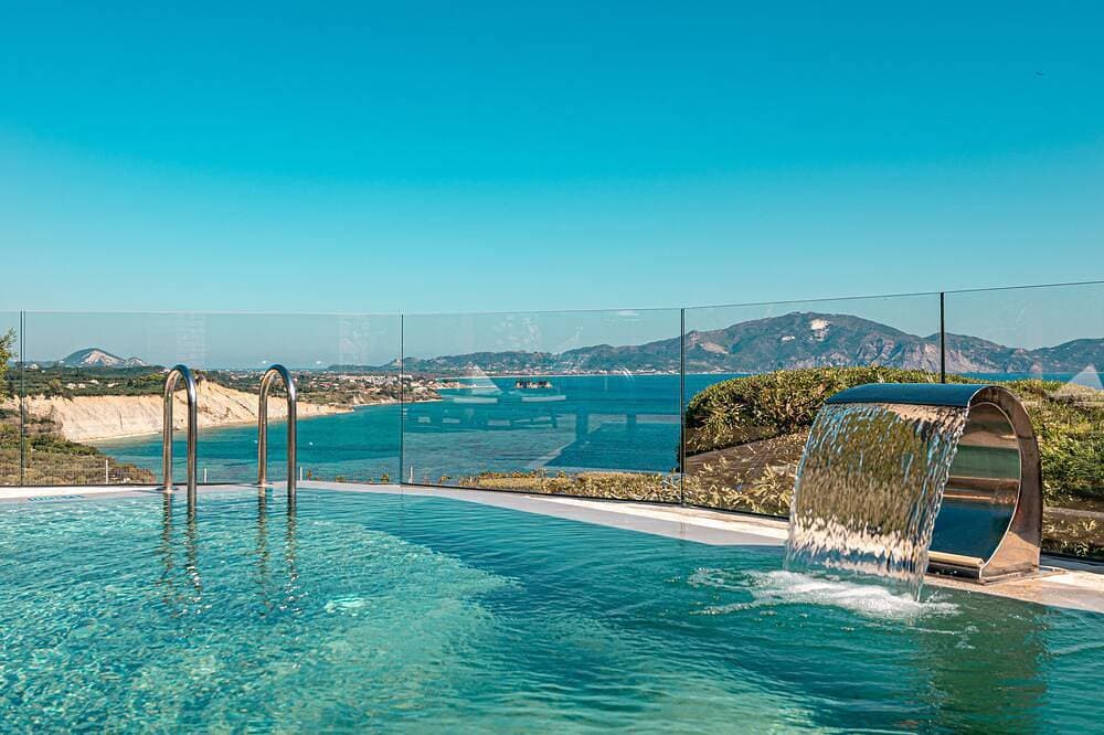 Foto 5 von 7: Kymaros exklusive Villa Lofos, 3 Schlafzimmern, privatem Pool, Meerblick