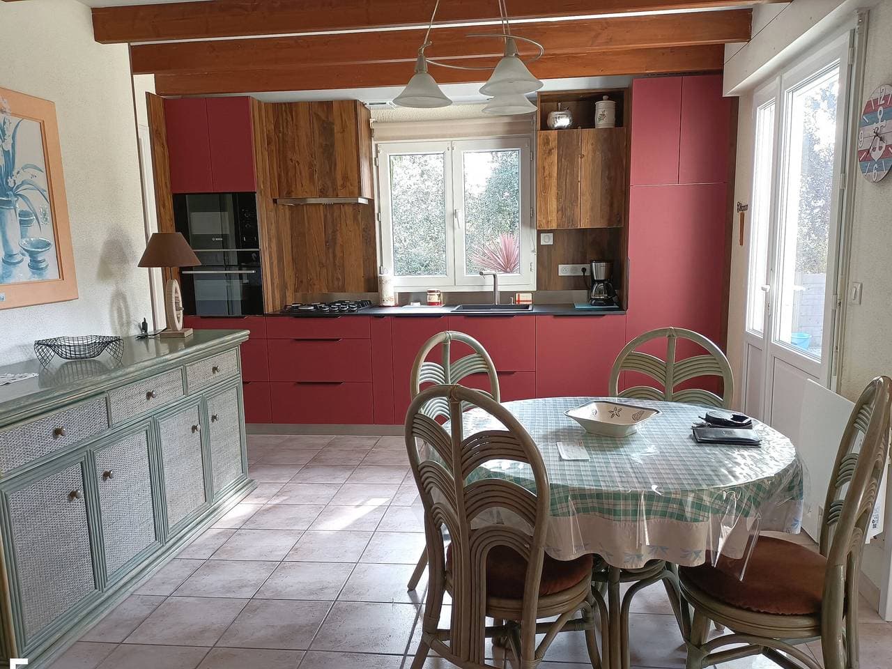 Foto 3 von 17: Gîte avec Terrasse Privative à 800m des Plages - 2 Chambres, Local à Vélos, Équipements Bébé