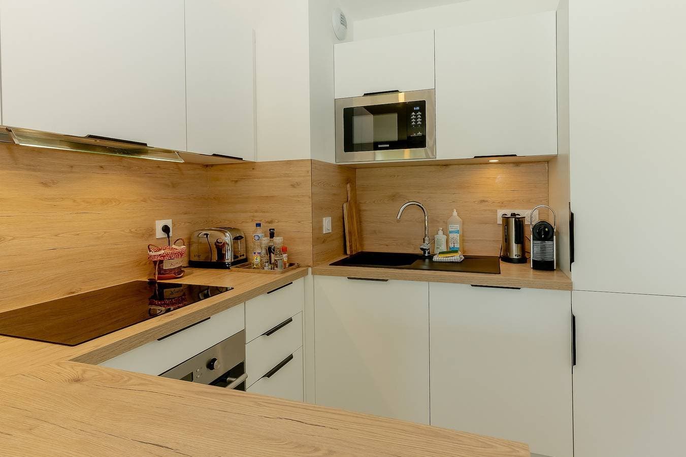 Foto 11 von 26: Appartement „Gentiane“ mit Bergblick, privater Terrasse und WLAN
