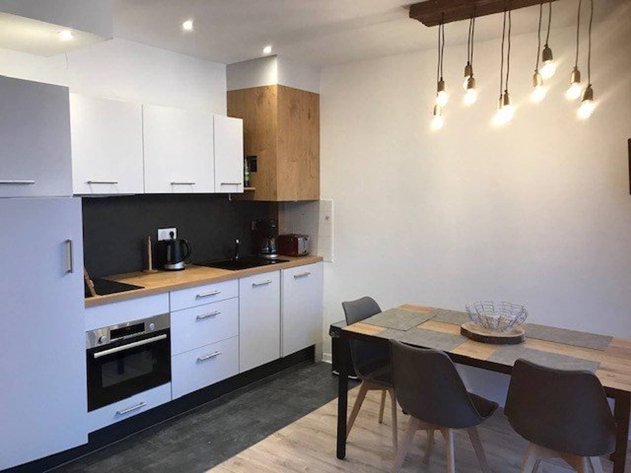 Foto 5 von 15: Studio-Kabine f. 5 Pers - Direkt an Pisten - Überdachter Parkplatz - Balkon