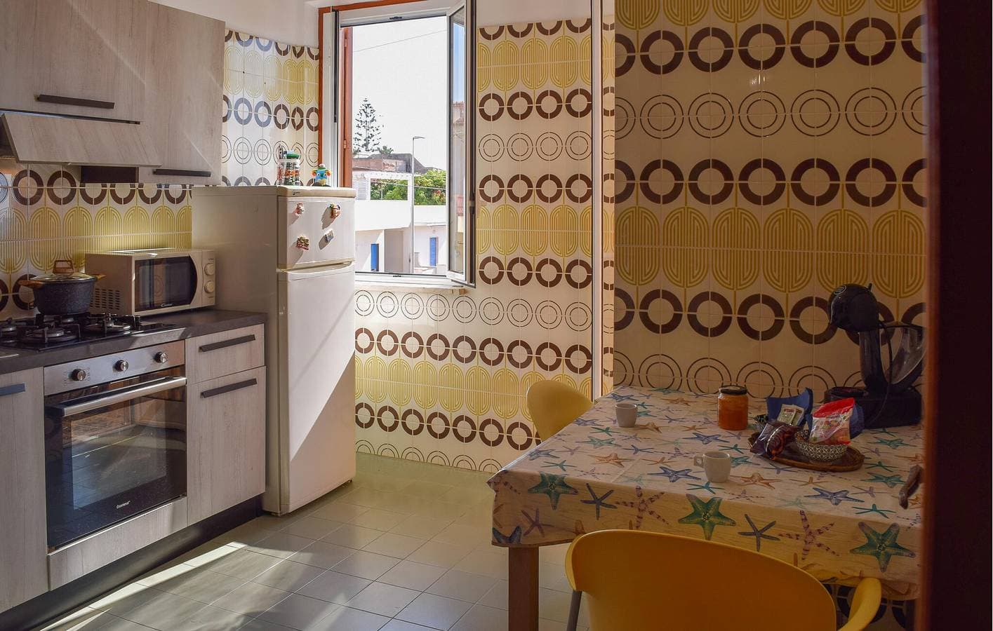 Foto 4 von 16: Gemütliche Ferienwohnung mit Meerblick und Terrasse in der Nähe des Strandes von Sampieri