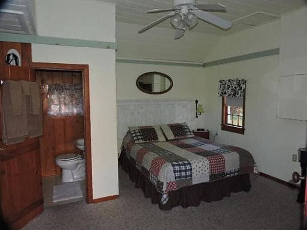 Foto 7 von 22: Open Hearth Inn Cottage 12 - 10 min to Acadia!