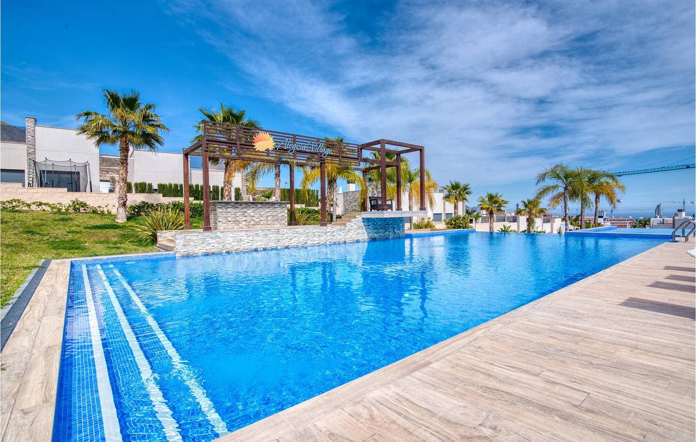 Foto 7 von 41: Apartment mit Meerblick, Pool und Terrasse