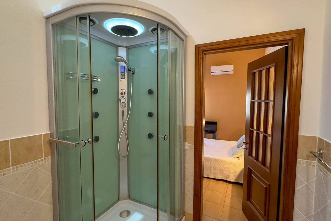 Foto 5 von 12: Su Recreu 'E Mare 303- Doppelzimmer
