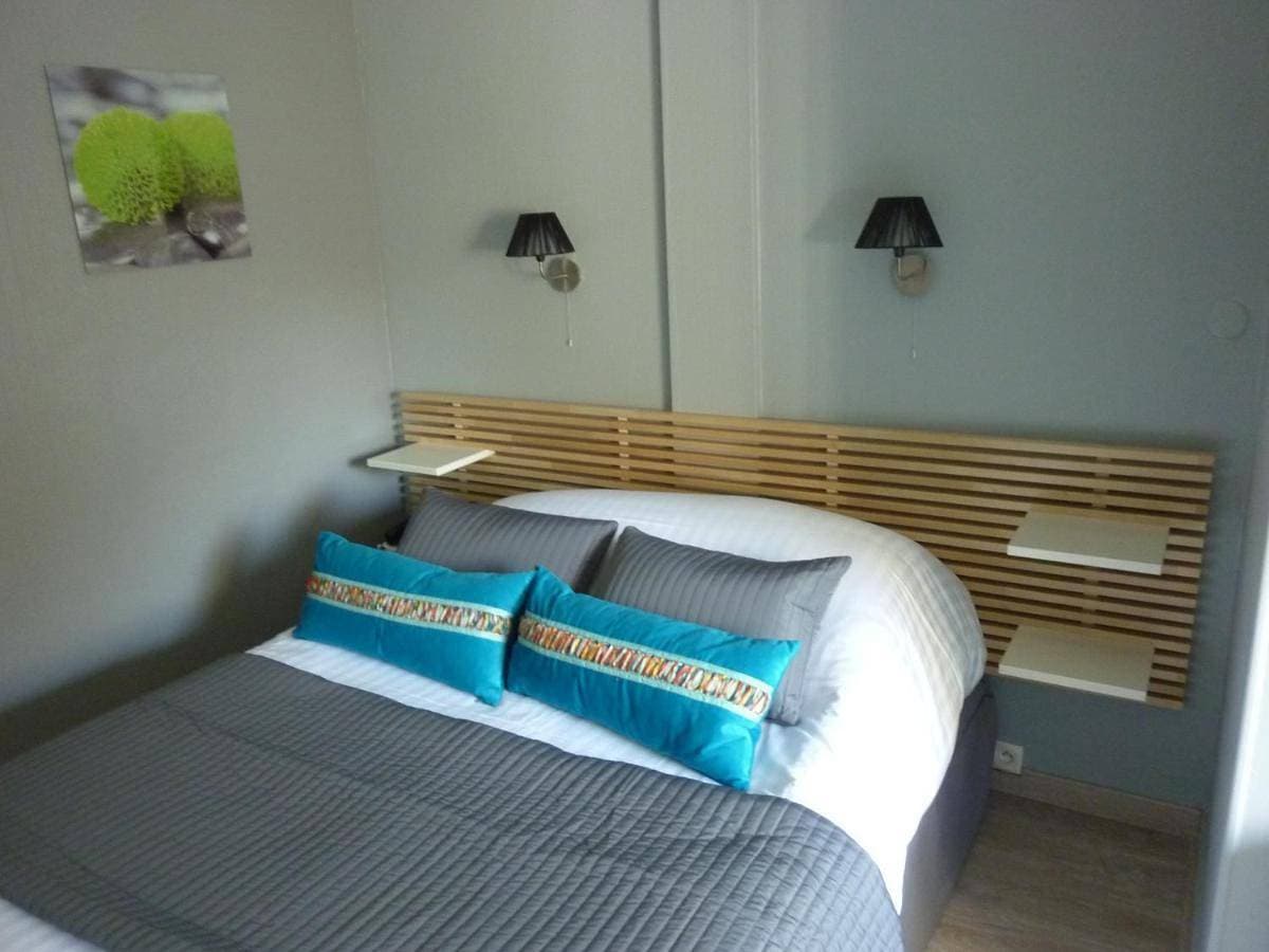 Foto 5 von 9: Double Room with Side Sea View