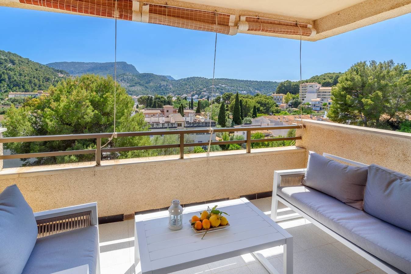 Foto 2 von 25: Fantastisches Apartment „Puerto Rico Port de Sóller“ mit Bergblick, Terrasse und WLAN