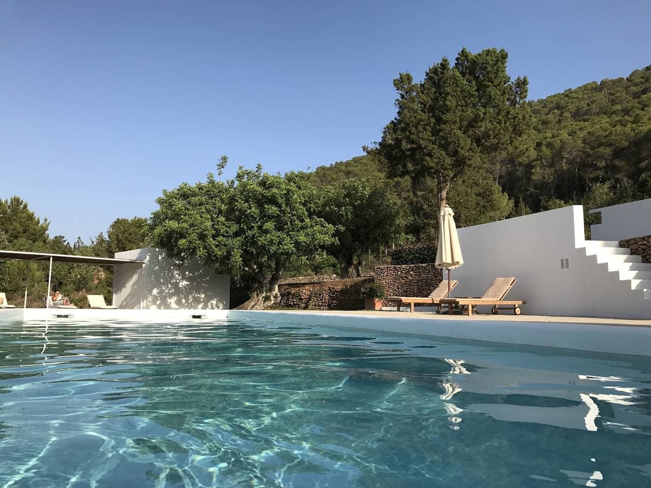 Foto 10 von 37: Villa für 8 Personen mit Balkon