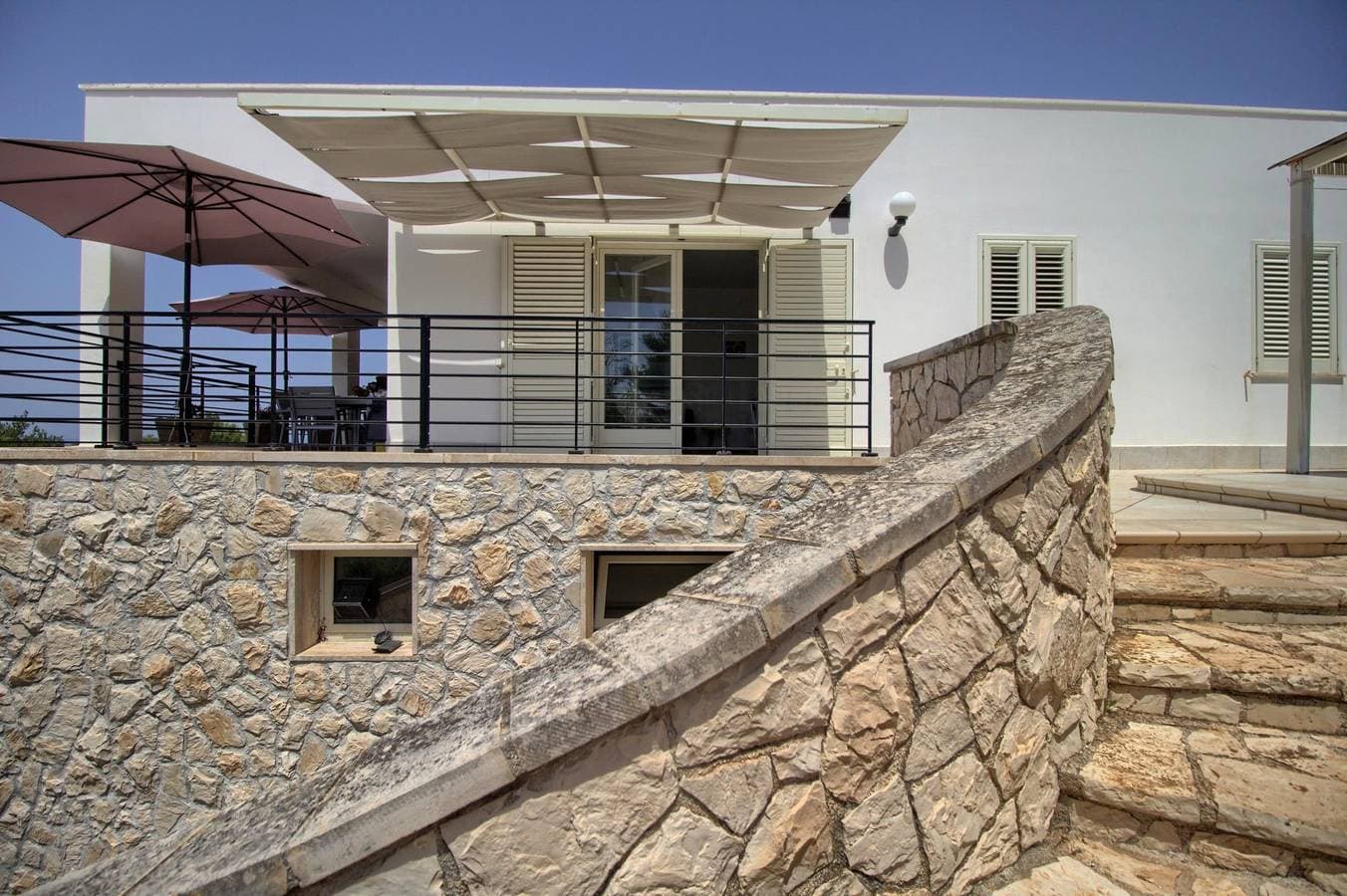 Foto 4 von 31: Ferienhaus für 6 Personen mit Terrasse