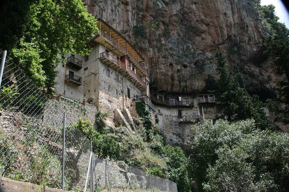 Foto 10 von 30: Wunderbares altes Steinhaus, mit Blick auf Meer und Bergen
