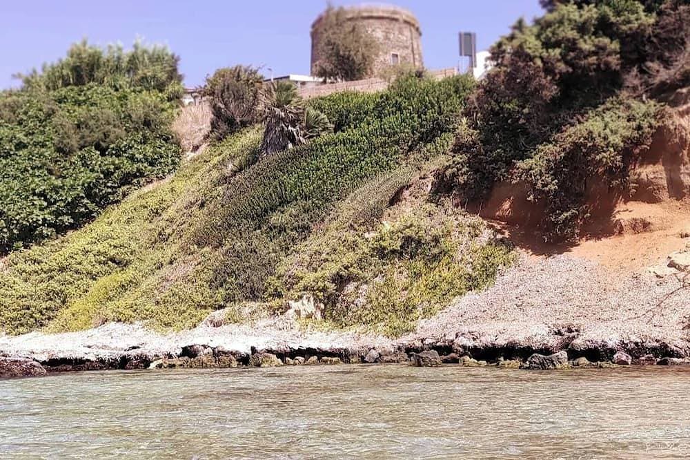 Foto 10 von 16: Der Innenhof am Meer