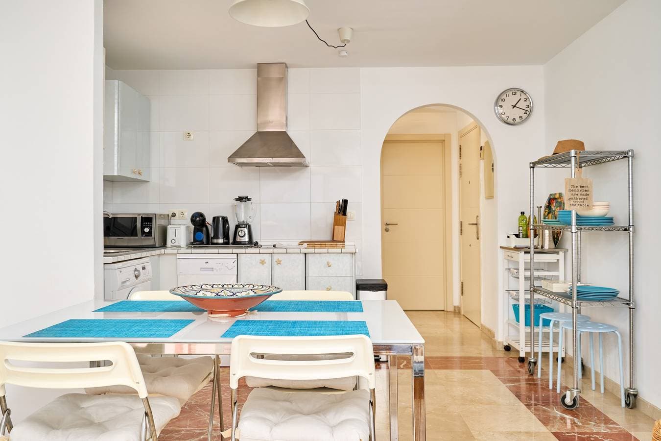 Foto 7 von 32: Ferienwohnung 'Siete Colores Rincón De La Victoria' mit Meerblick, Pool und privater Terrasse
