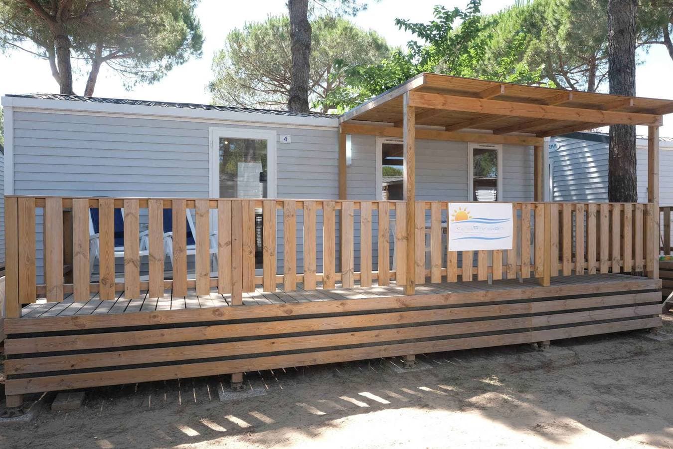 Foto 5 von 31: Mobilehome mit Klimaanlage, Terrasse und Pool