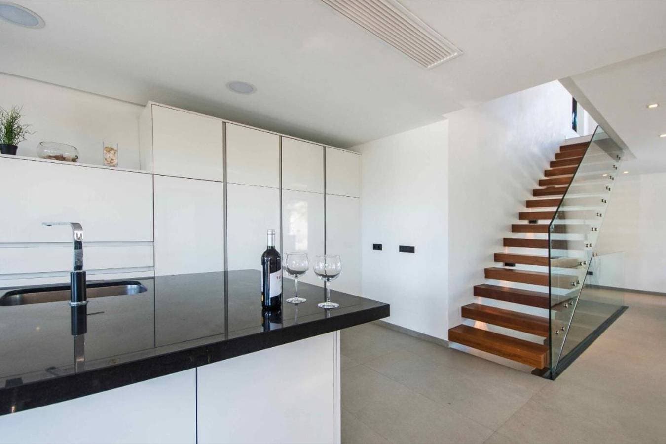 Foto 6 von 18: Villa 'Naturamar' mit privater Terrasse, WLAN und Klimaanlage
