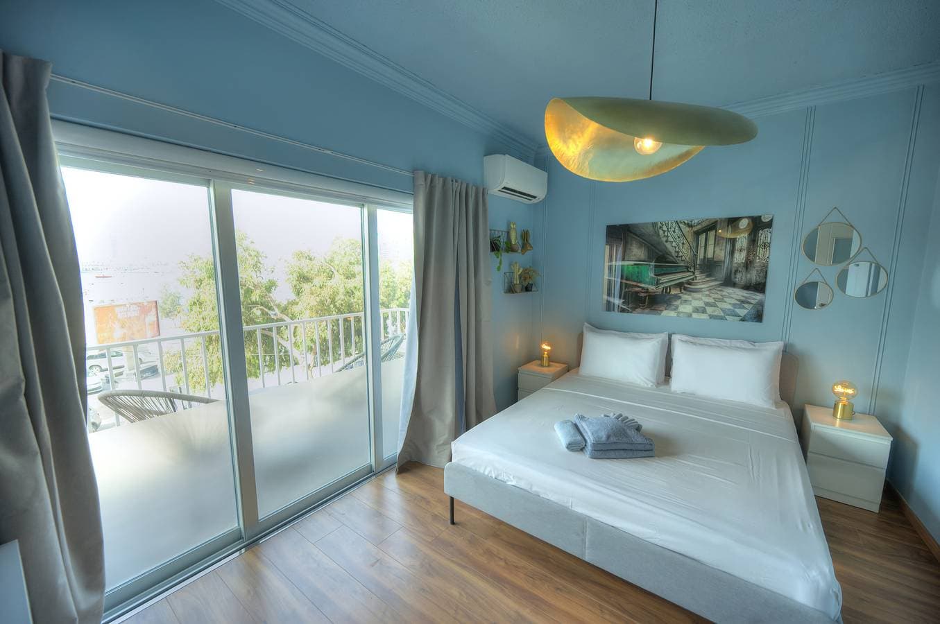 Foto 3 von 39: Ferienwohnung für 6 Personen mit Balkon
