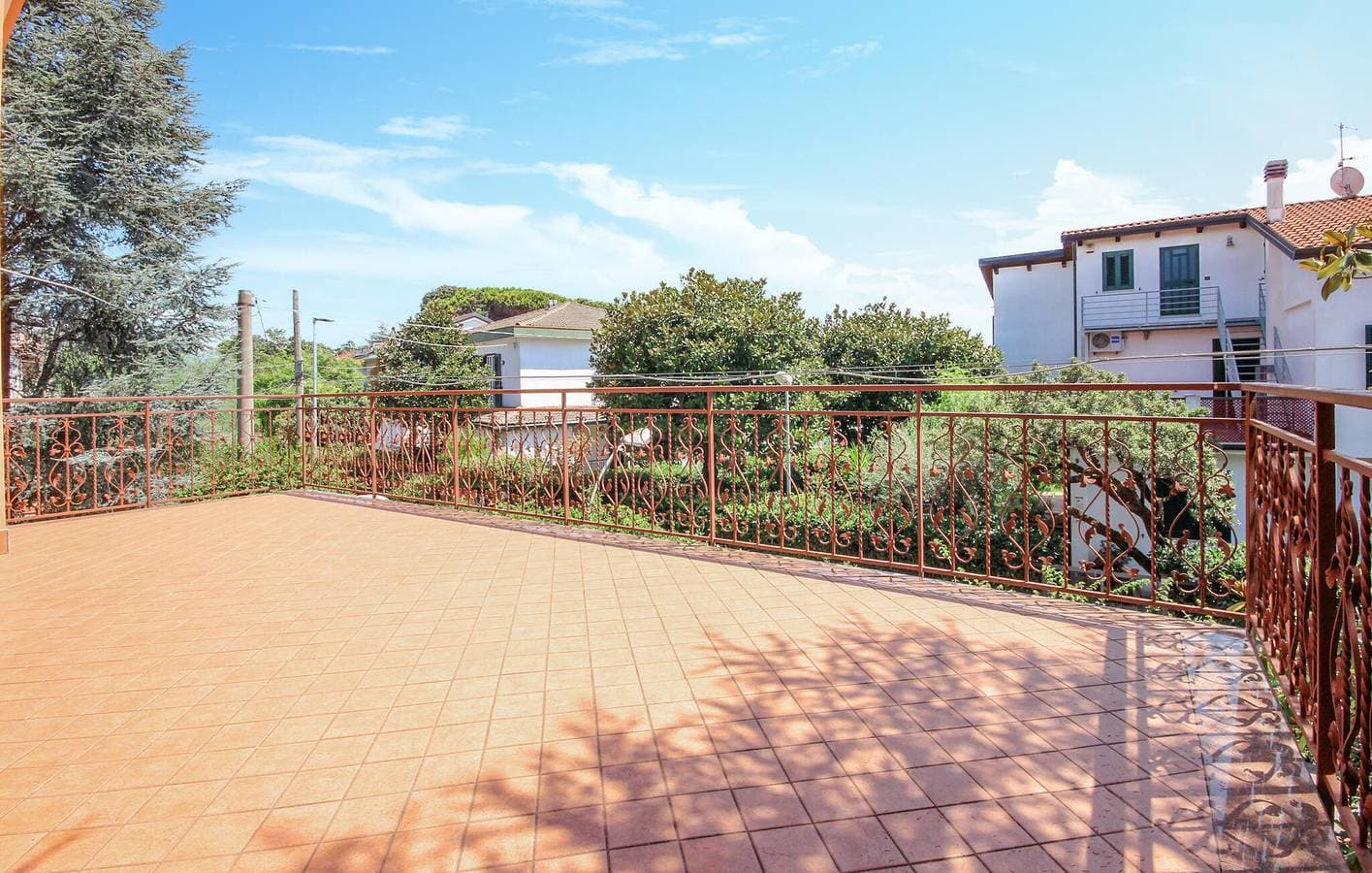 Foto 13 von 30: Appartement am Strand mit Parkplatz, AC & Internet - 600m