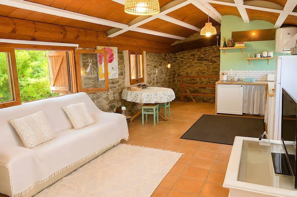 Foto 9 von 13: Les Golfes · Ländliches Loft mit Talblick