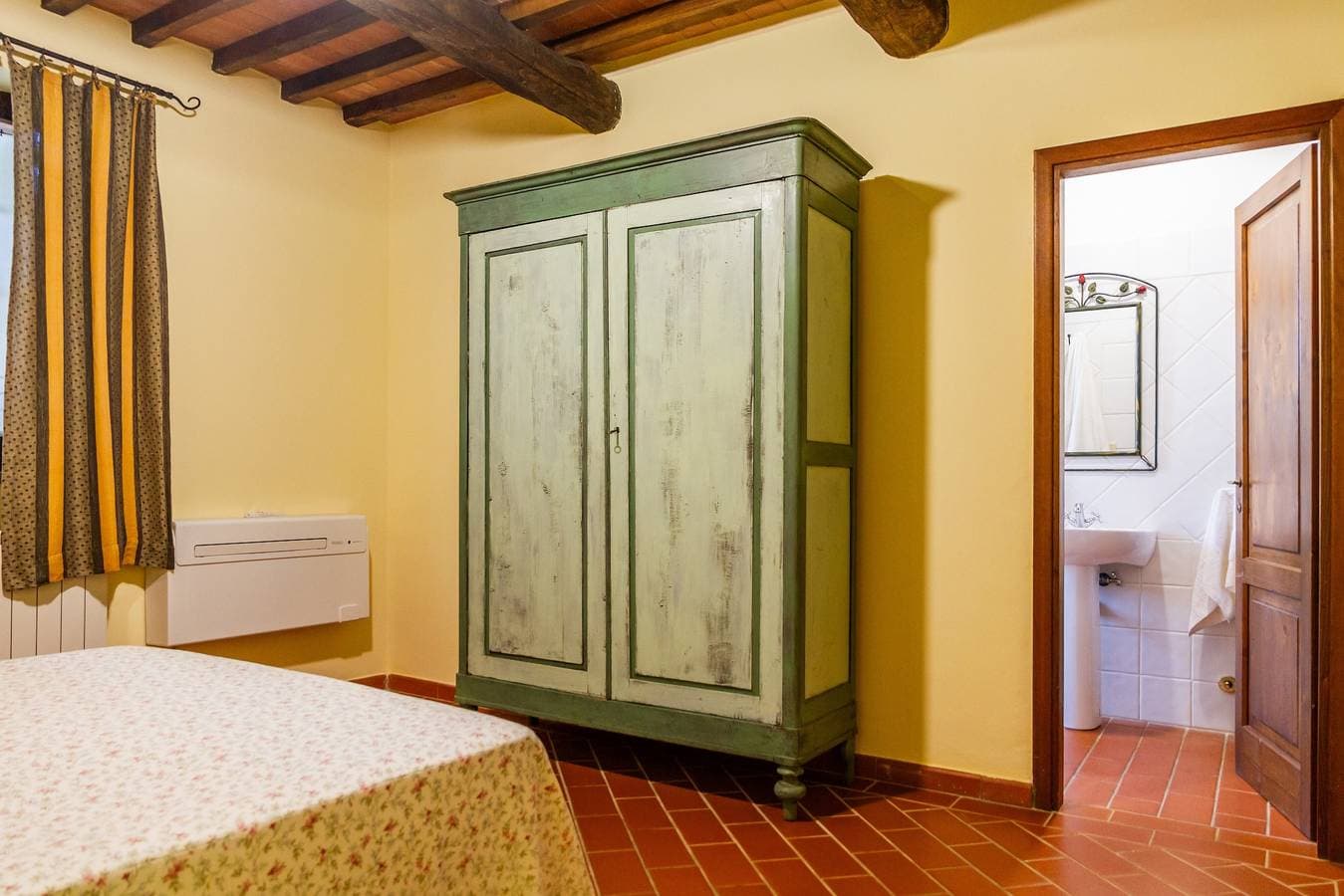 Foto 11 von 22: Ferienwohnung 'Coccinella' mit Gemeinschaftspool, WLAN und Klimaanlage