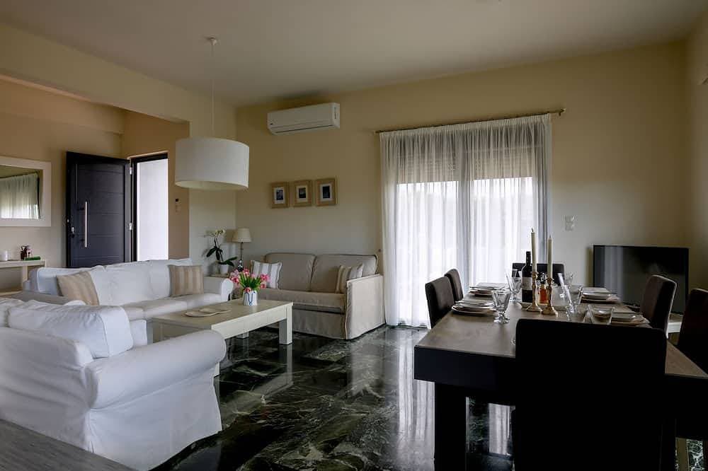 Foto 7 von 30: Smaris Collection luxury villas.Sea side villa 5 min.from the beach !