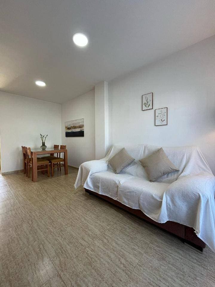 Foto 7 von 35: Two-Bedroom Apartment