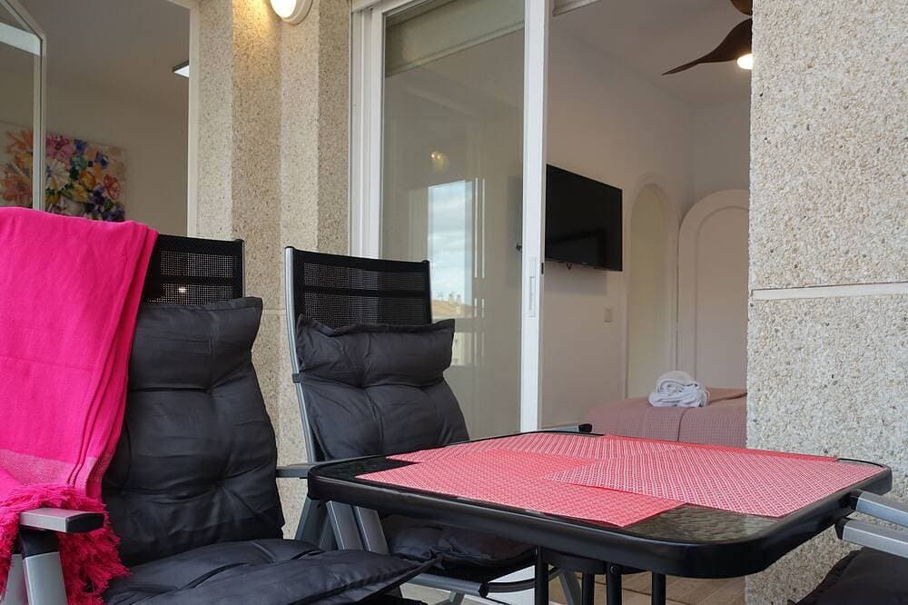 Foto 13 von 30: Santa Barbara Apartment - 200 meters to the Beach