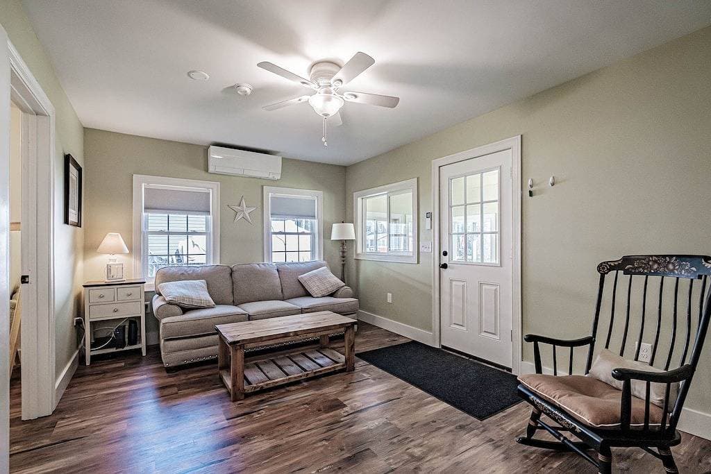 Foto 4 von 28: Sebago Lake Cottage mit Datum verfügbar!  2019 & 2020