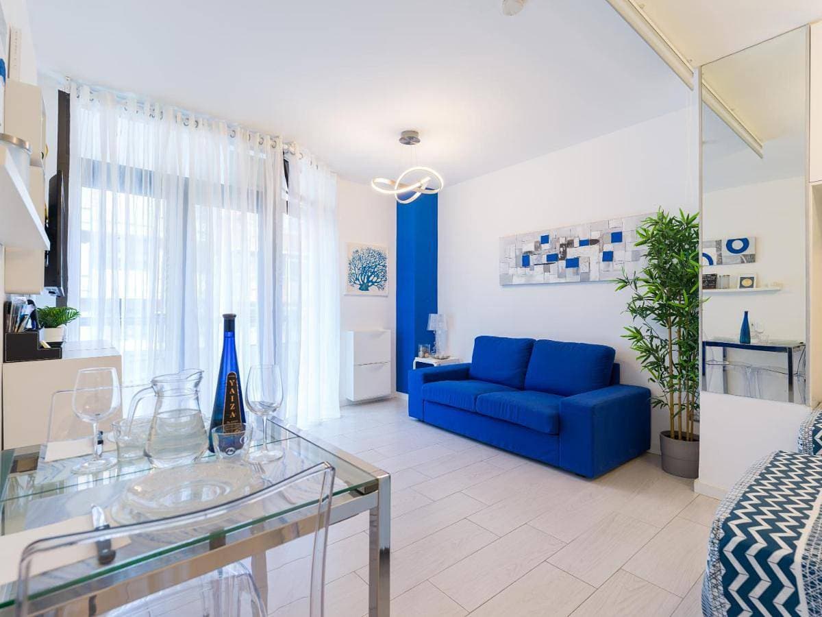 Foto 2 von 5: Studio Apartment with Sea View