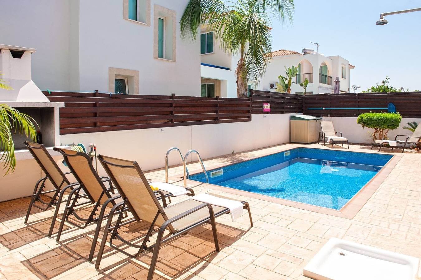 Foto 3 von 32: Villa für 5 Personen mit Balkon
