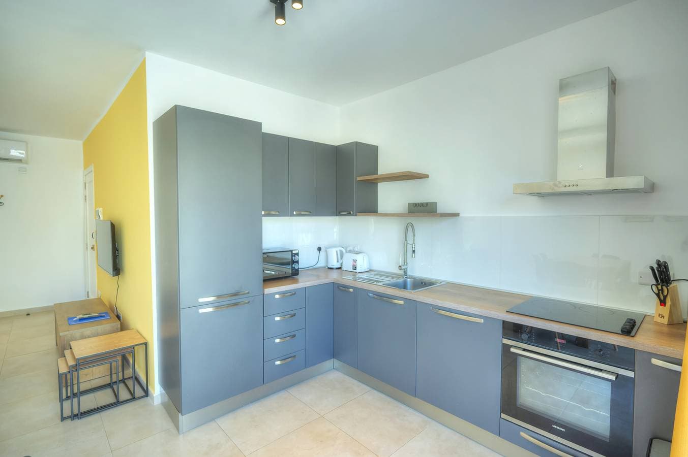 Foto 12 von 26: Ferienwohnung für 6 Personen mit Balkon