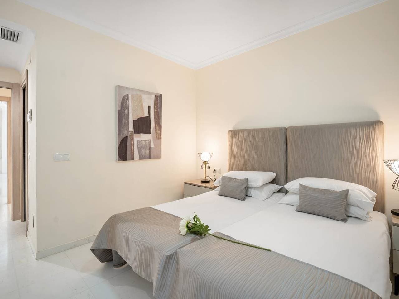 Foto 7 von 35: Ferienwohnung für 4 Personen mit Terrasse