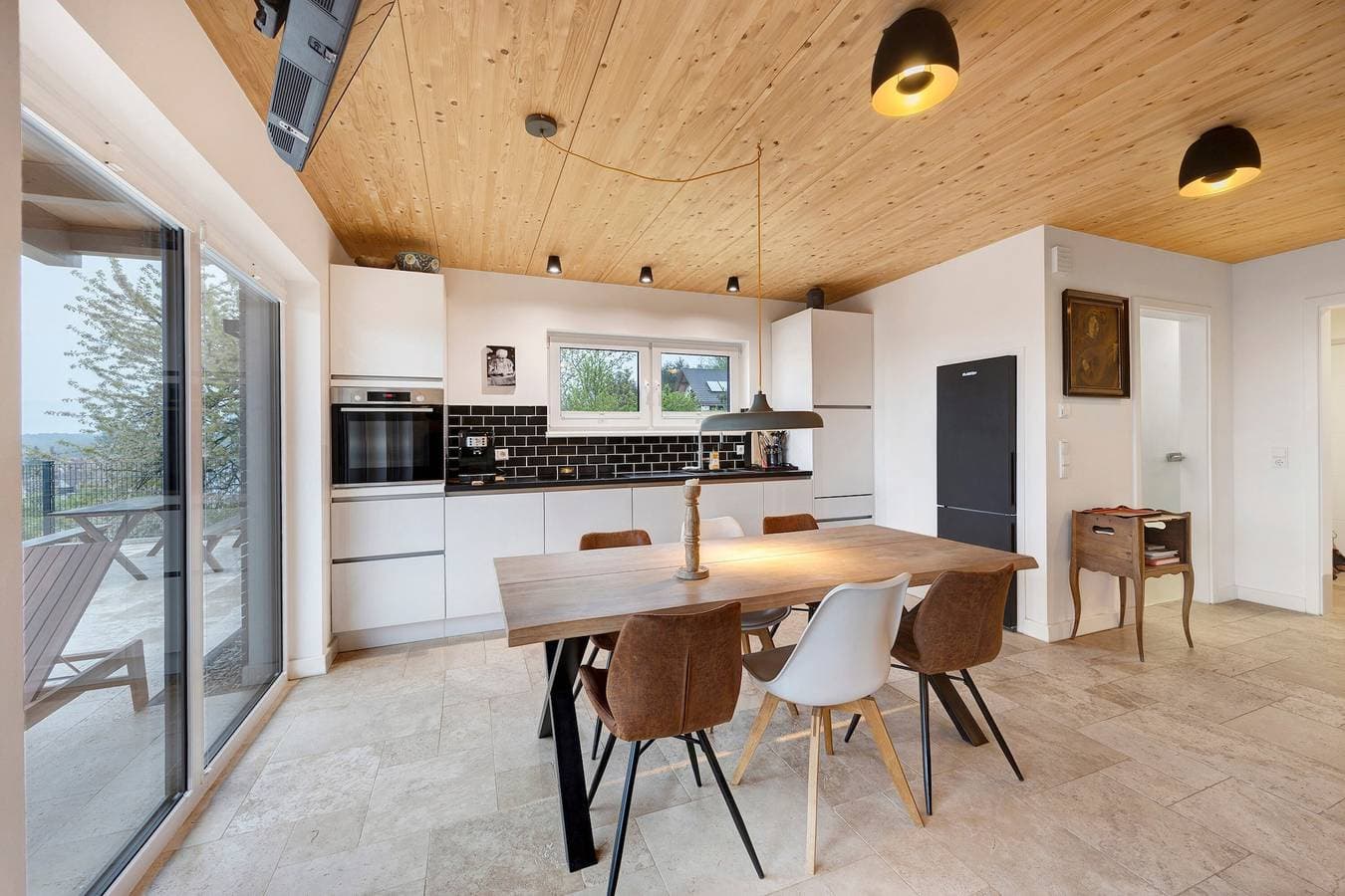 Foto 5 von 35: Ferienhaus 'Mit Panoramablick' mit Bergblick, Gemeinschaftsterrasse und Wi-Fi