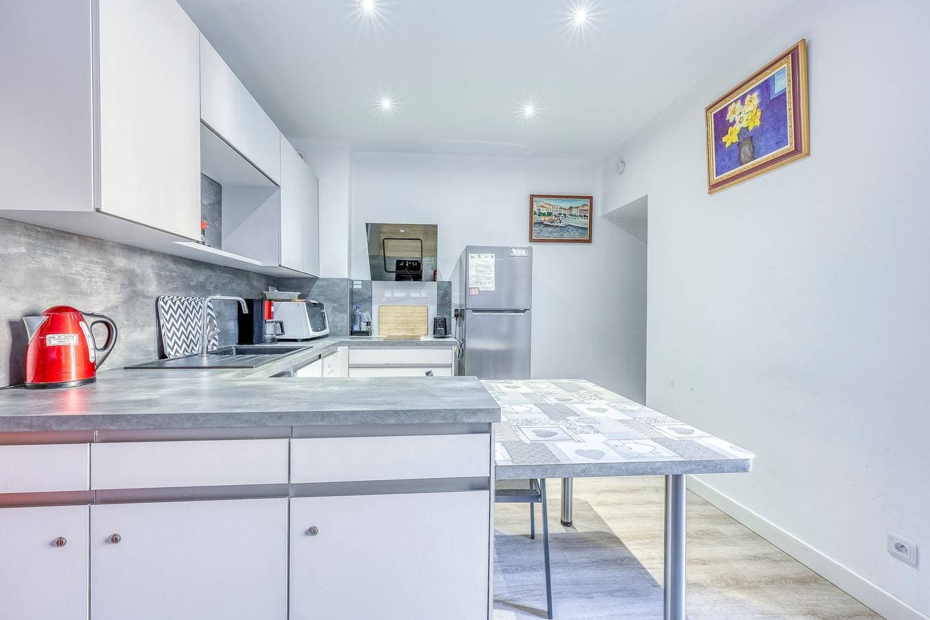 Foto 5 von 13: Ferienwohnung für 4 Personen mit Terrasse