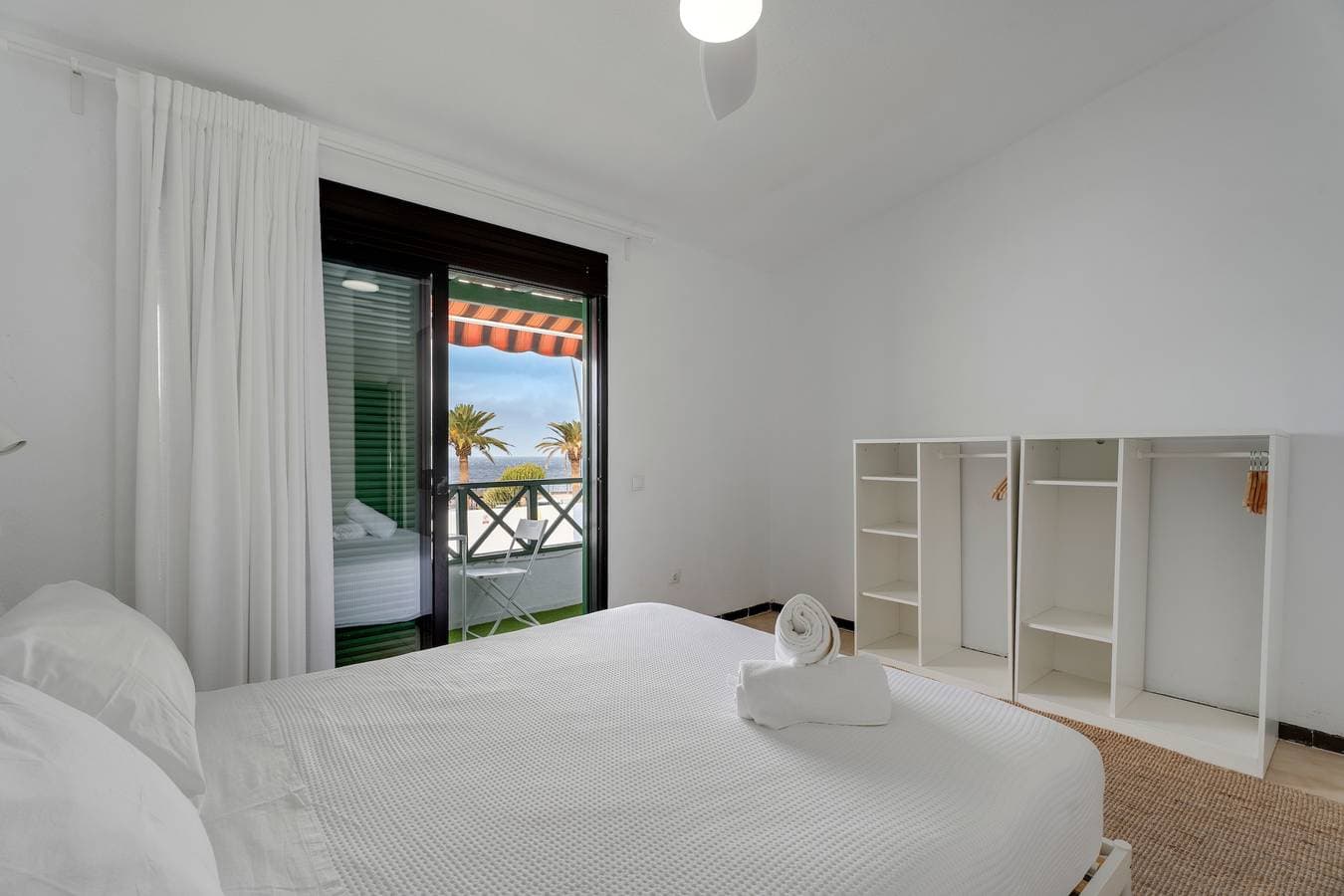 Foto 10 von 24: Ferienhaus 'Jaral Home' mit Meerblick, Gemeinschaftspool und WLAN