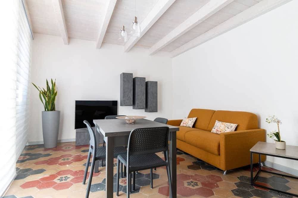 Xenia Boutique House 1 1