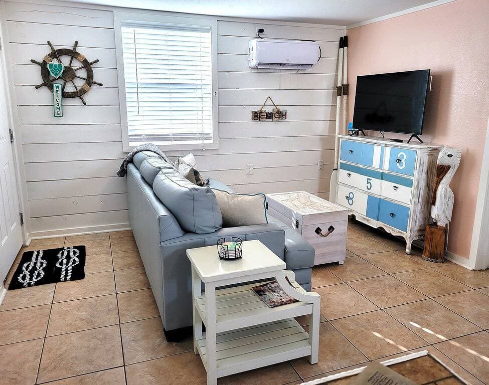Foto 8 von 25: Neu auf dem Markt - Tiny House Feel, 1 Br / 1 Ba, Hunde Ok und nah am Strand!