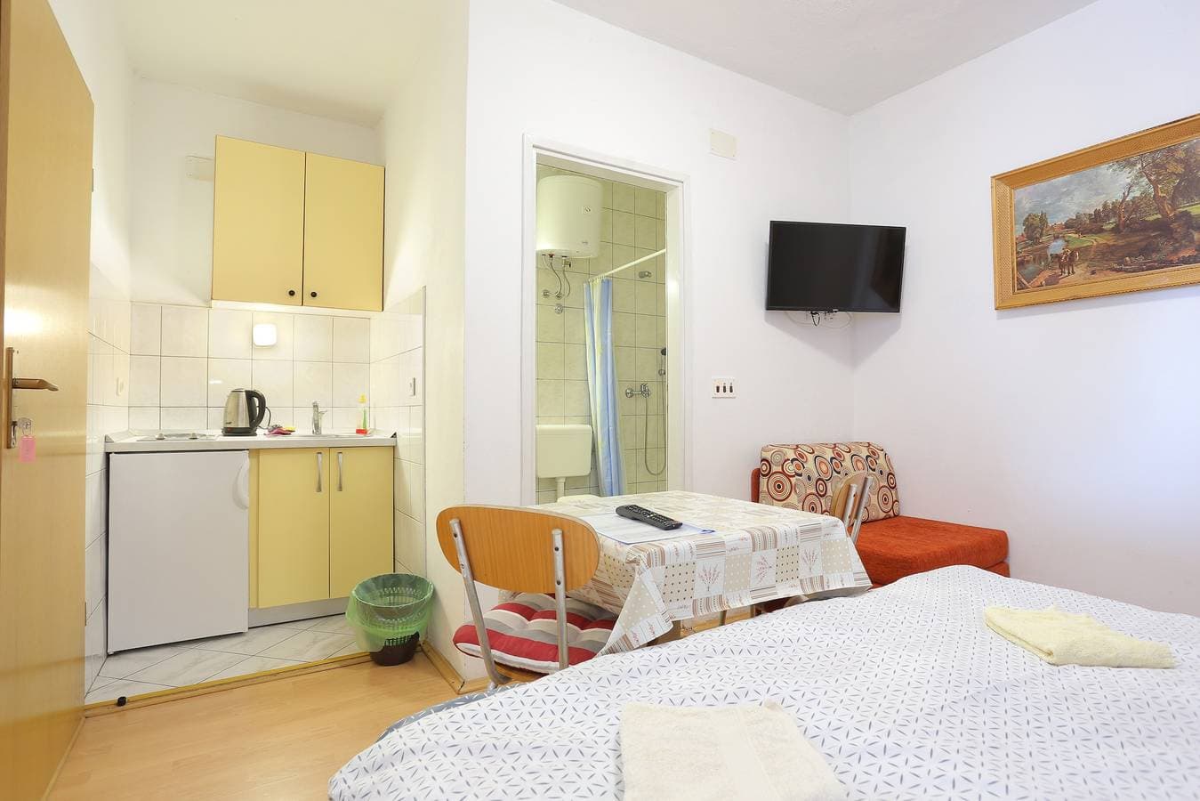 Foto 10 von 18: Studio Appartement mit Terrasse und Meerblick Tucepi, Makarska -b