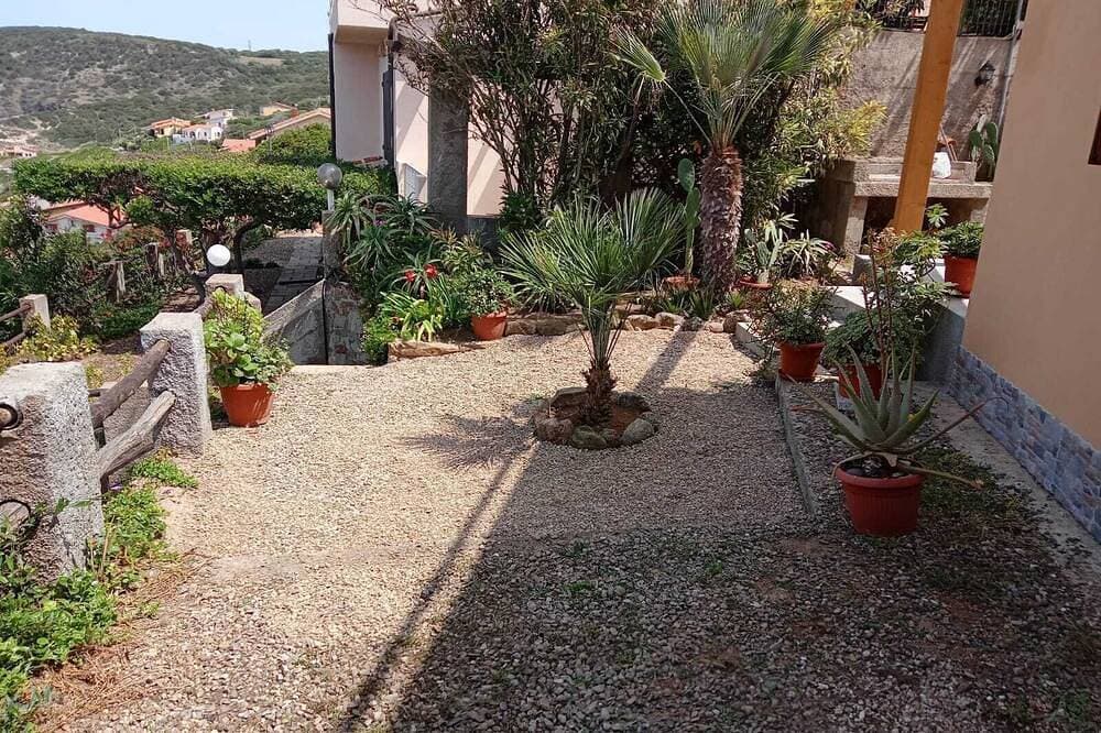 Foto 8 von 19: Apartment with breathtaking sea view on the west coast in Sardinia