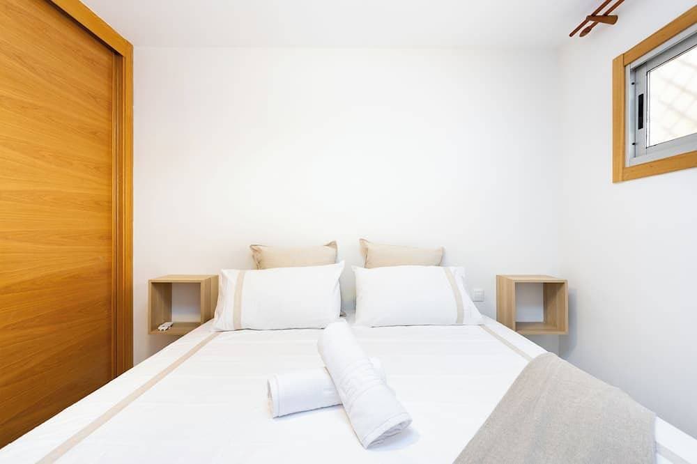 Foto 4 von 26: Stunning Beachfront Getaway, Your Perfect Retreat, Wifi, Garage, Sunset !!!