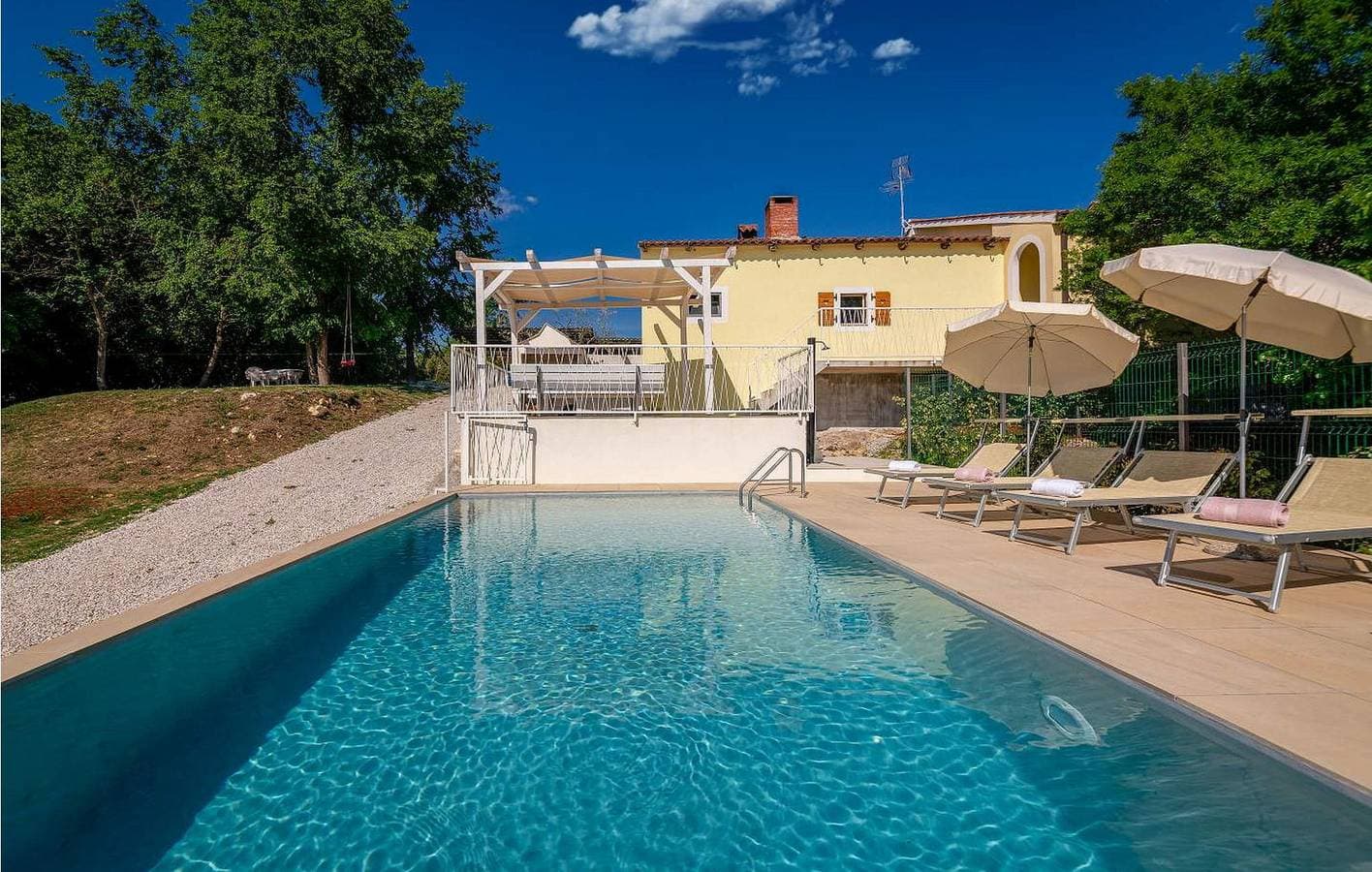 Foto 4 von 39: Apartment am Meer mit Pool, WLAN und Parkplatz
