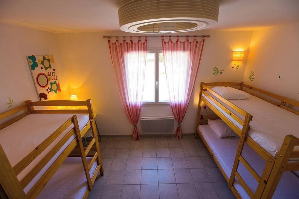Foto 6 von 29: Villa Les Lavandes mit eigenem Pool und Multijet-Spa im Freien