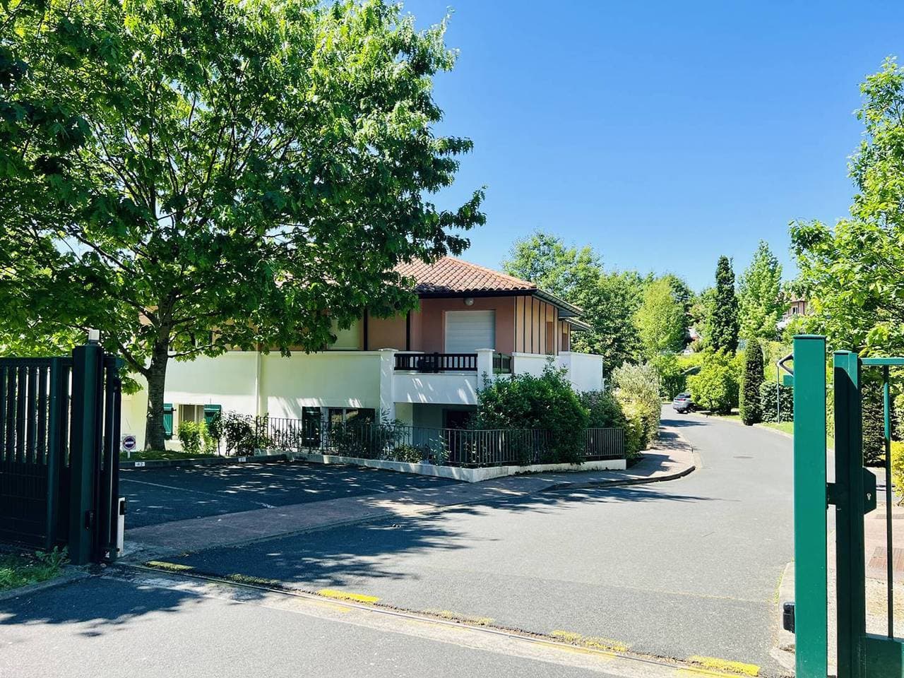 Charmantes T2 mit WiFi in Cambo-les-Bains 1
