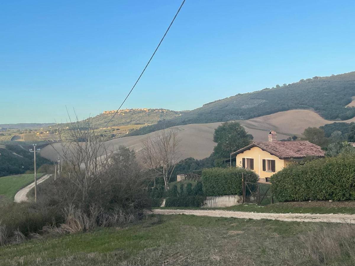 Romantic love-nest villa Spa in Beautiful Umbria 1