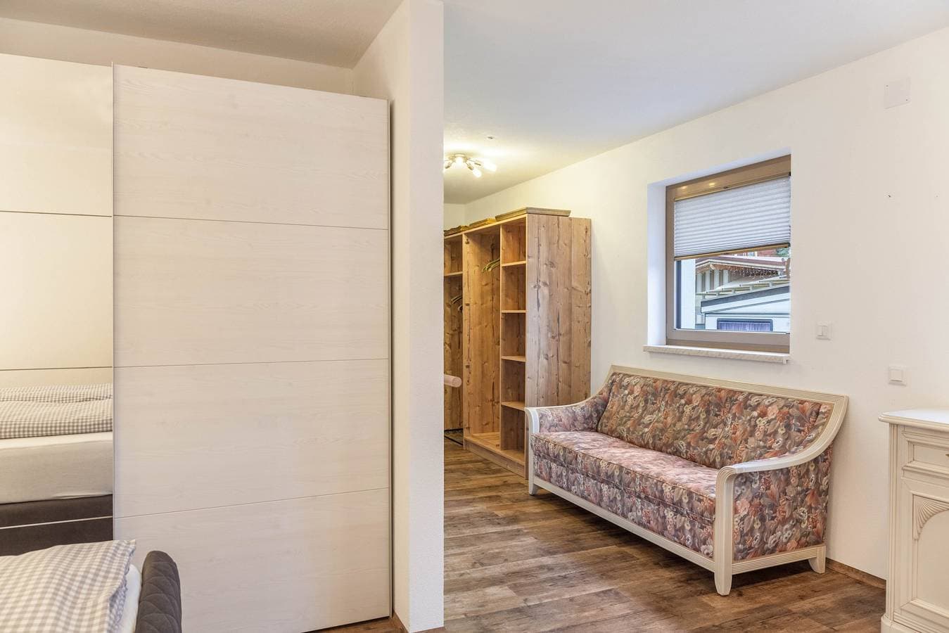 Foto 11 von 23: Ferienwohnung "Zugspitze" mit Gemeinschaftsgarten und WLAN