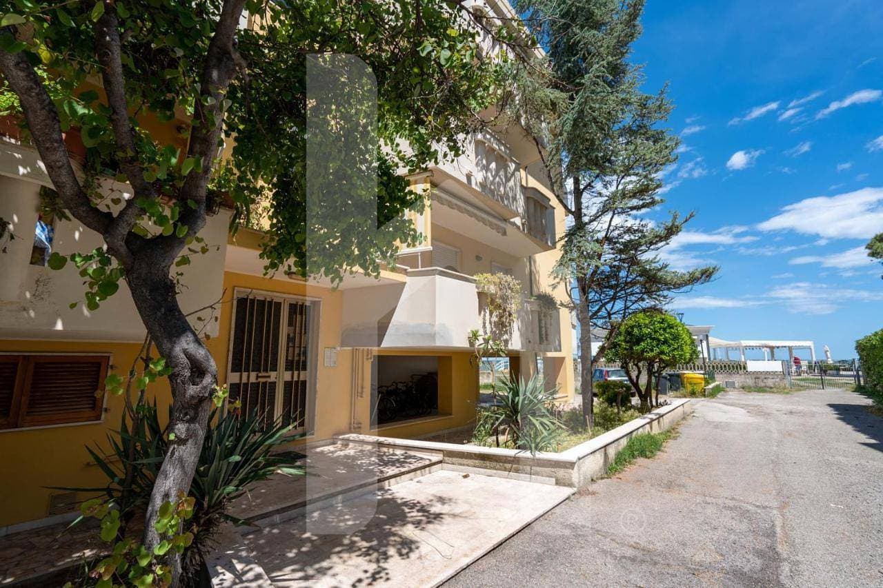Foto 6 von 27: Two-Bedroom Apartment with Balcony and Sea View