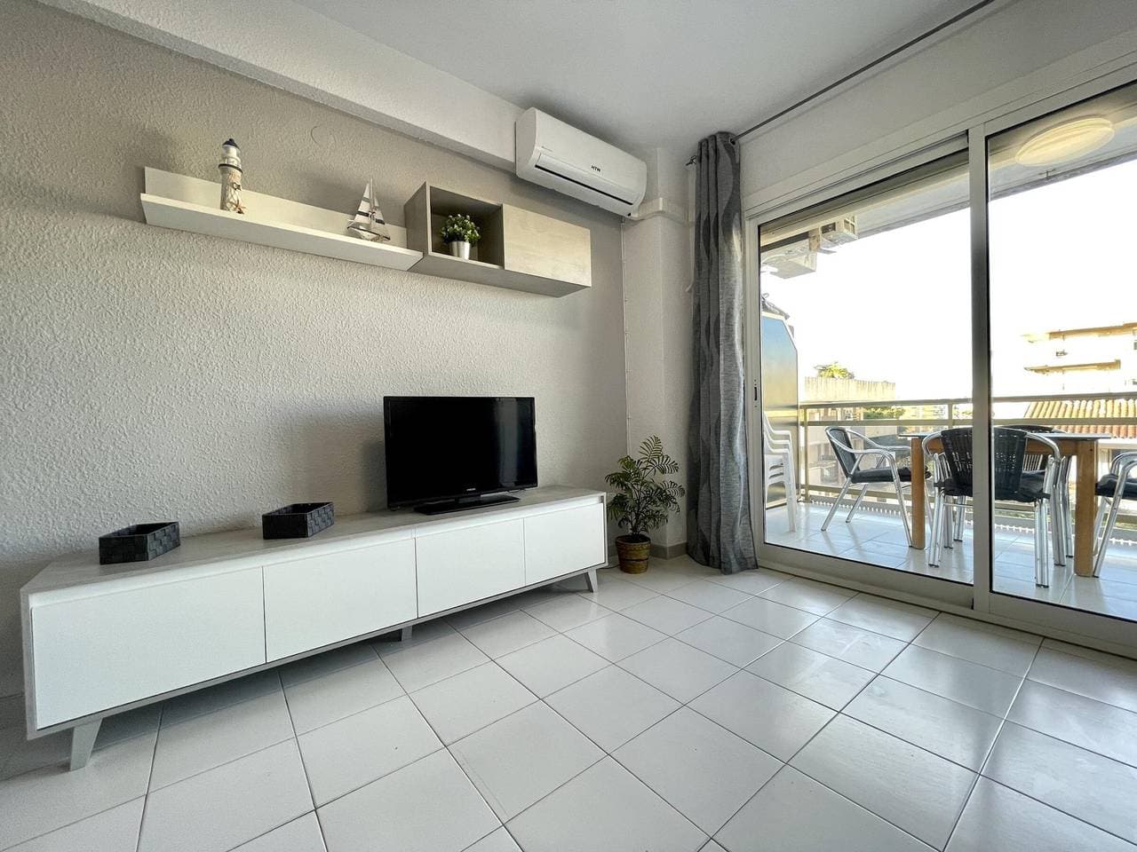 Foto 7 von 17: Gemütliche Wohnung in Salou, 300m vom Strand entfernt, für 4 Personen mit Terrasse und Klimaanlage