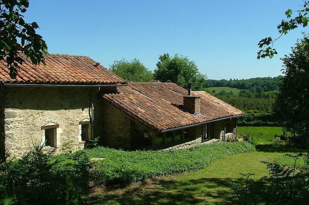 Foto 10 von 22: Geräumiges Ferienhaus mit schöner Aussicht und Garten / Wald, In Privatbesitz