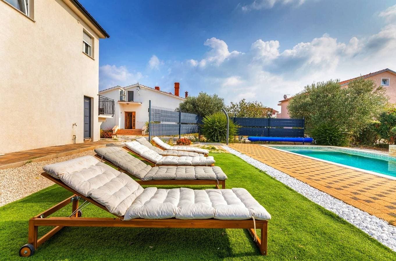 Foto 6 von 42: Villa Sunshine with Private Heated Pool