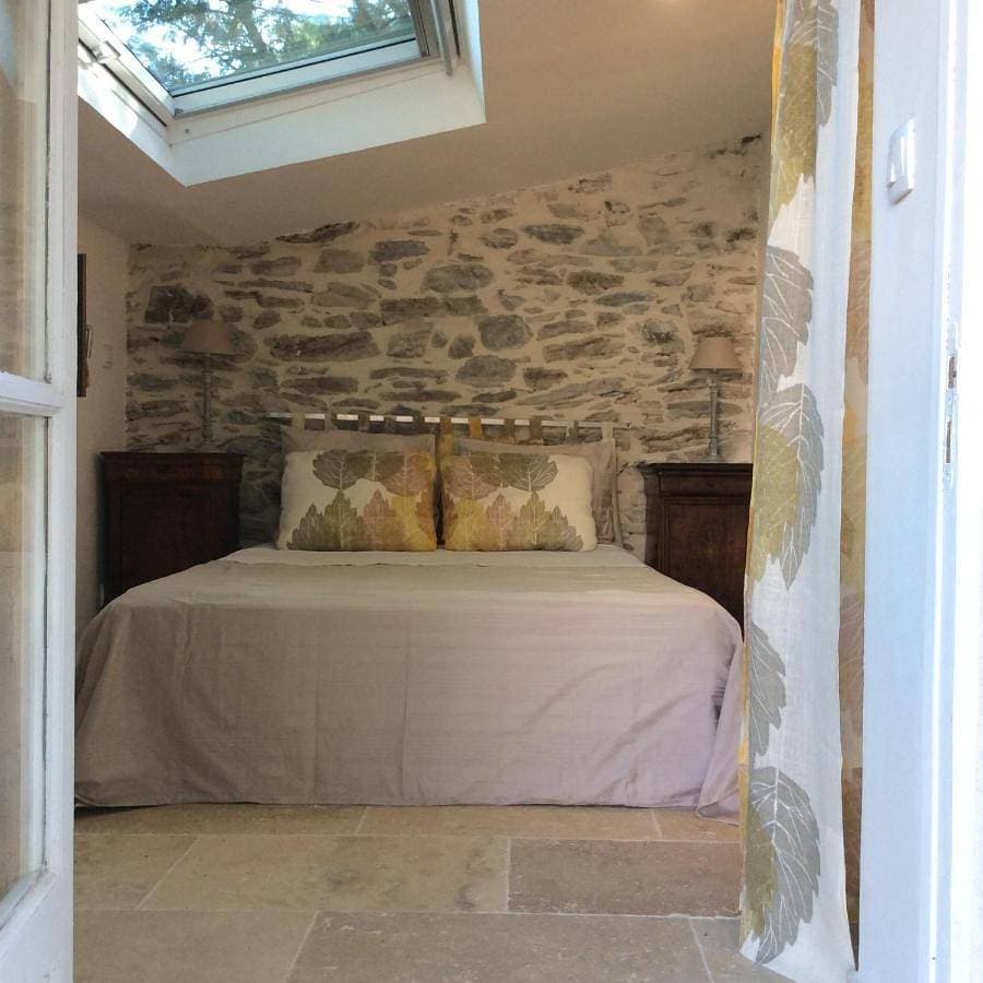 Foto 2 von 5: Double Room