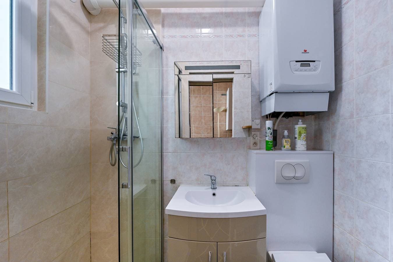 Foto 6 von 12: Ferienwohnung für 4 Personen mit Terrasse