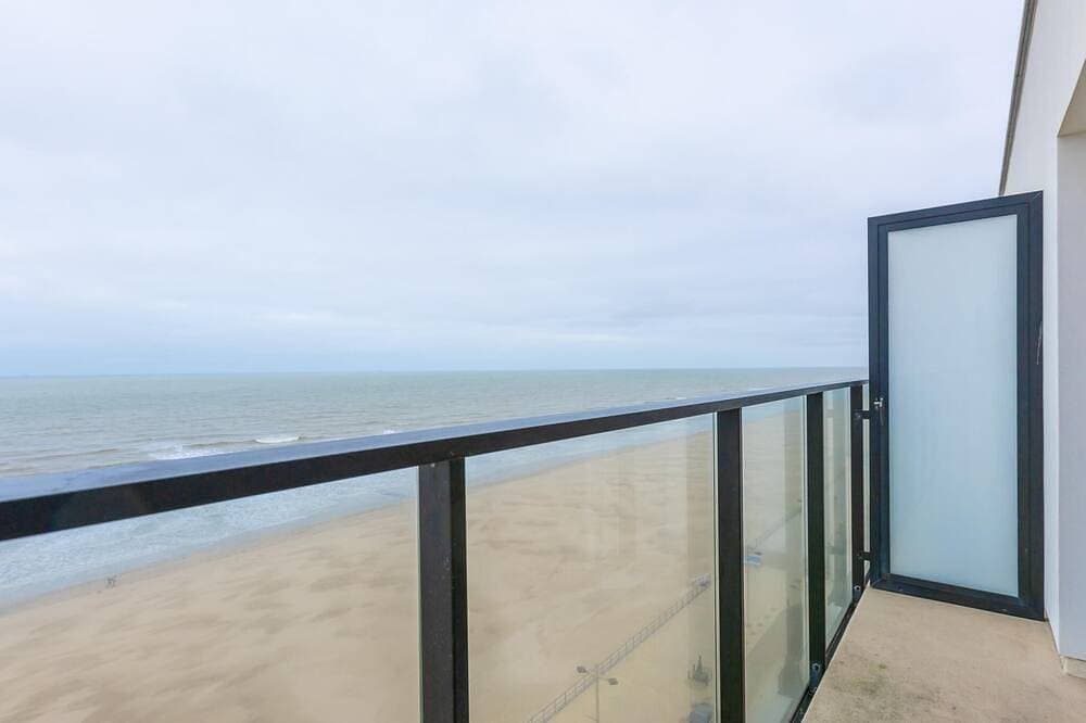 Foto 13 von 15: Apartment im 9. Stock mit Meerblick