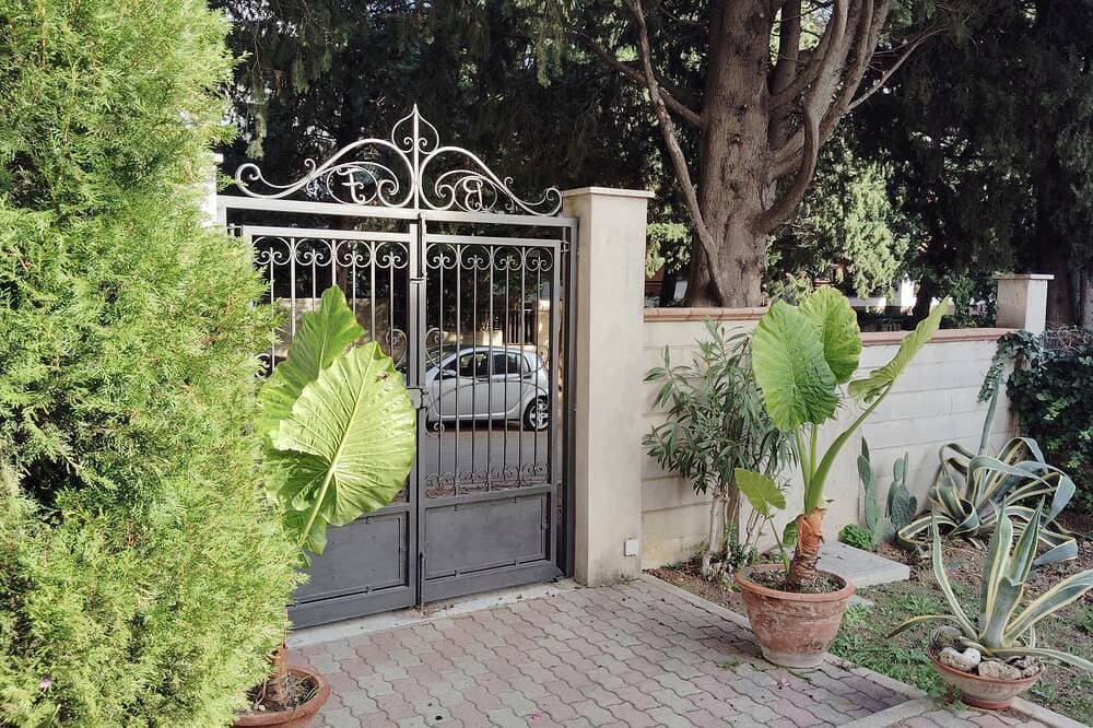 Foto 12 von 30: Villa mit Pescara zentralen Garten